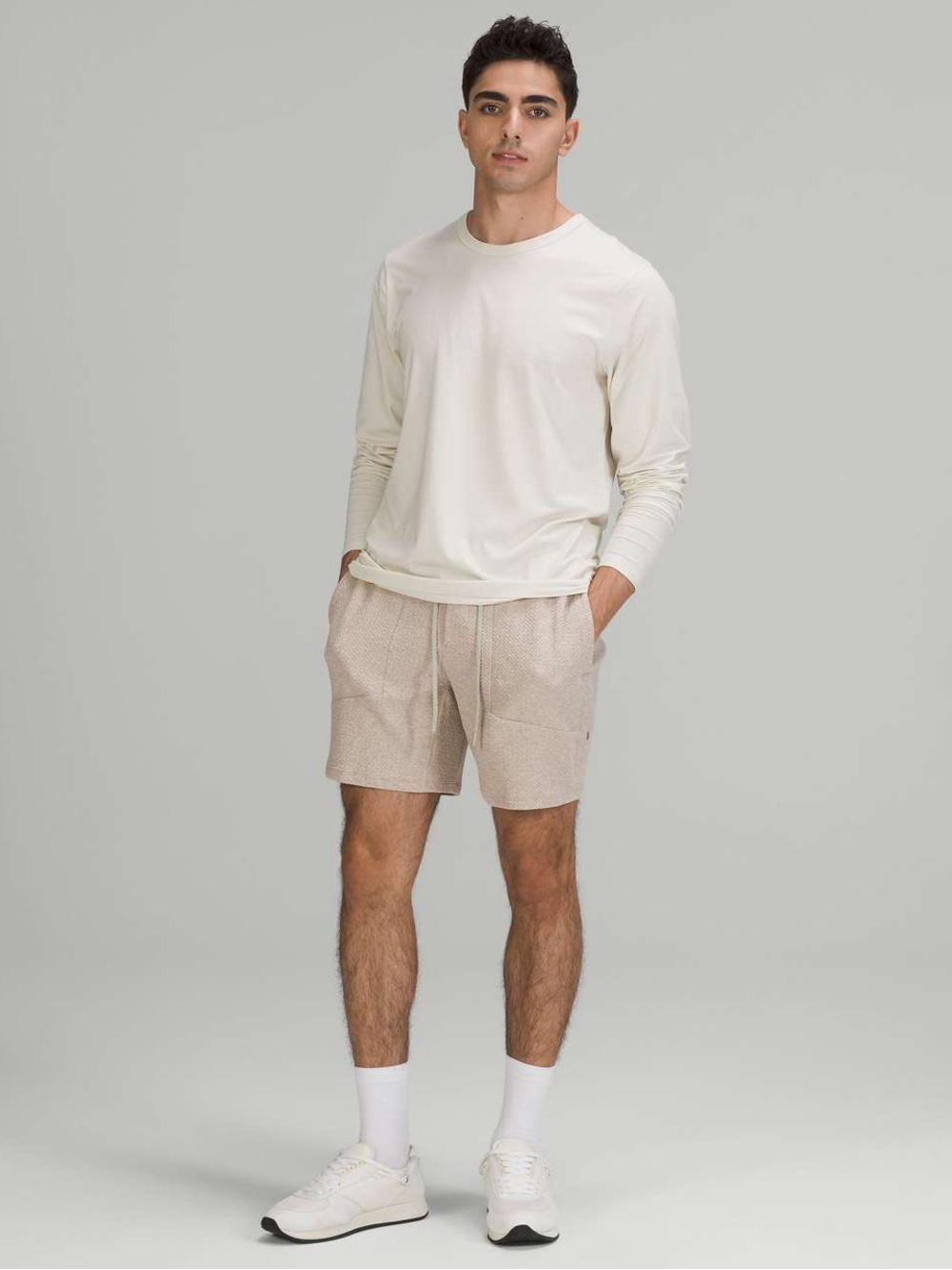 Men’s Medium Lululemon At Ease Short 7" Heathered Raw Linen